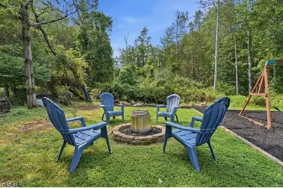 31 Bouwrey Pl, Readington, NJ 08889 - Photo 36