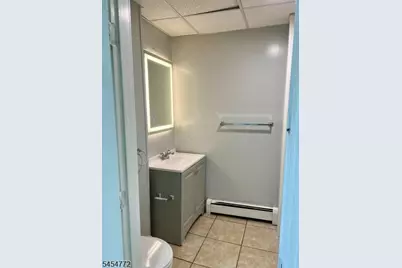 550 River St #1, Paterson, NJ 07524 - Photo 2