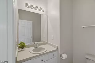 13 Reins Ct, Franklin Township, NJ 08873 - Photo 10