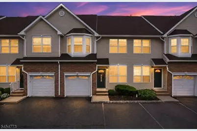 13 Reins Ct, Franklin Township, NJ 08873 - Photo 1