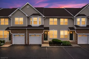 13 Reins Ct, Franklin Township, NJ 08873 - Photo 1