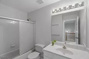 13 Reins Ct, Franklin Township, NJ 08873 - Photo 32