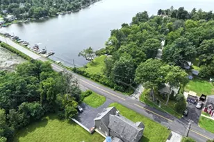 203 E Shore Culver Rd, Frankford Township, NJ 07826 - Photo 2
