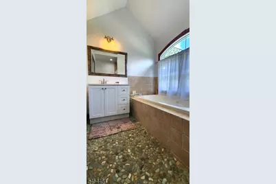 203 E Shore Culver Rd, Frankford Township, NJ 07826 - Photo 30