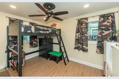 115 New York Ave, Jefferson Township, NJ 07849 - Photo 16