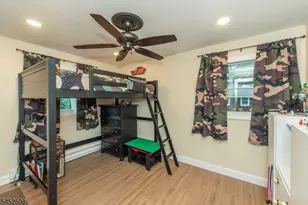115 New York Ave, Jefferson Township, NJ 07849 - Photo 16