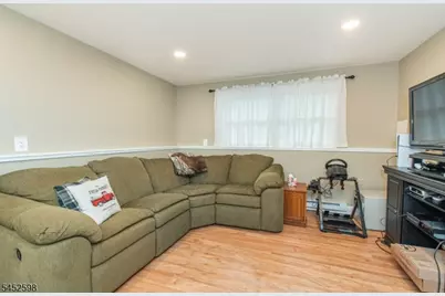 115 New York Ave, Jefferson Township, NJ 07849 - Photo 20