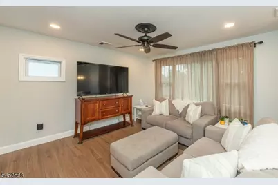 115 New York Ave, Jefferson Township, NJ 07849 - Photo 4