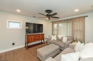 115 New York Ave, Jefferson Township, NJ 07849 - Photo 4