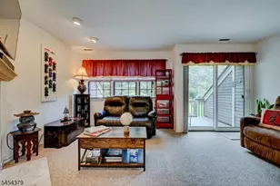 20E Quincy Ln, West Milford, NJ 07480 - Photo 6