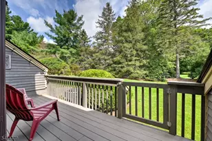 20E Quincy Ln, West Milford, NJ 07480 - Photo 28