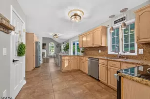 7 Ike Williams Rd, Hampton Township, NJ 07860 - Photo 10