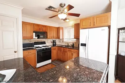 10 Davis Ave, Dover, NJ 07801 - Photo 6