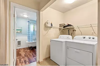 103 Arapaho Trl, Sparta Township, NJ 07871 - Photo 18