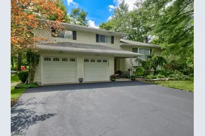 548 Garretson Rd, Bridgewater, NJ 08807 - Photo 2