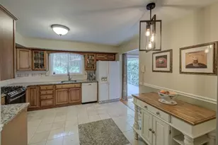 548 Garretson Rd, Bridgewater, NJ 08807 - Photo 14