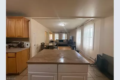 834 Rebecca Pl, Elizabeth, NJ 07201 - Photo 8