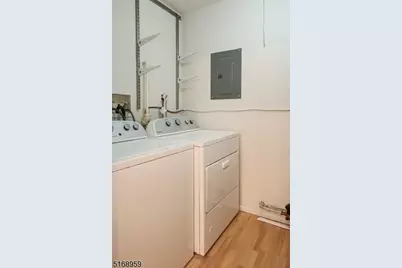 29 Timber Dr #69, Clifton, NJ 07014 - Photo 18