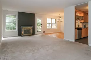 29 Timber Dr, Clifton, NJ 07014 - Photo 4