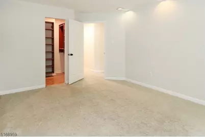 29 Timber Dr #69, Clifton, NJ 07014 - Photo 16