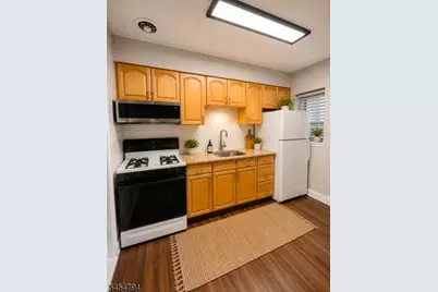 640 Franklin Ave #2 F, Nutley Twp., NJ 07110 - Photo 6