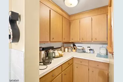 260 W Franklin St, Bound Brook, NJ 08805 - Photo 10