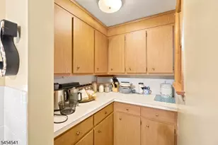 260 W Franklin St, Bound Brook, NJ 08805 - Photo 10