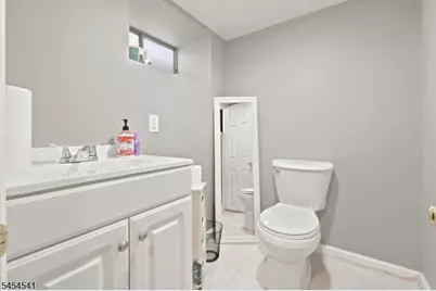 260 W Franklin St, Bound Brook, NJ 08805 - Photo 18