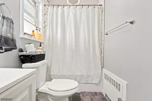 260 W Franklin St, Bound Brook, NJ 08805 - Photo 16