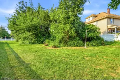 260 W Franklin St, Bound Brook, NJ 08805 - Photo 20