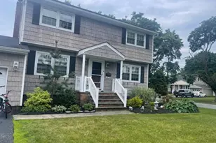 11 Benjamin Pl, Pequannock Township, NJ 07440 - Photo 2
