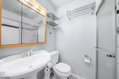 370 Harlingen Rd, Montgomery Township, NJ 08502 - Photo 30