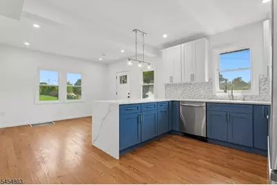 7 Franklin Ave, Montclair, NJ 07042 - Photo 8