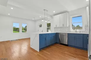 7 Franklin Ave, Montclair, NJ 07042 - Photo 8