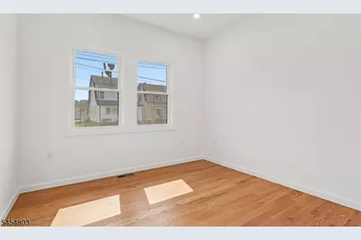 7 Franklin Ave, Montclair, NJ 07042 - Photo 32