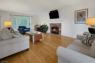 12 Mountain View Dr, Chester, NJ 07930 - Photo 4