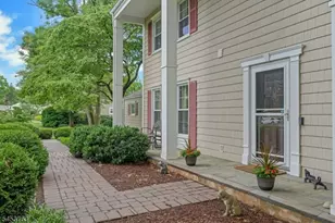 12 Mountain View Dr, Chester, NJ 07930 - Photo 2