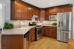 12 Mountain View Dr, Chester, NJ 07930 - Photo 10