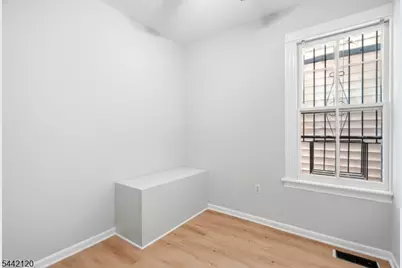 279 N 4th St, Paterson, NJ 07522 - Photo 12