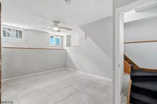 279 N 4th St, Paterson, NJ 07522 - Photo 18
