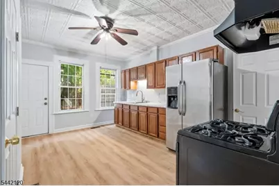 279 N 4th St, Paterson, NJ 07522 - Photo 8