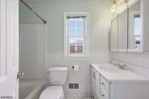 14 Dartmouth Ave, Bridgewater, NJ 08807 - Photo 18
