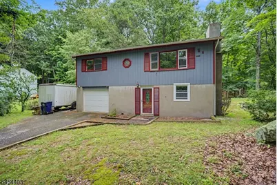 16 Foulton Ter, Vernon, NJ 07461 - Photo 2