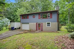 16 Foulton Terrace, Vernon, NJ 07461 - Photo 2