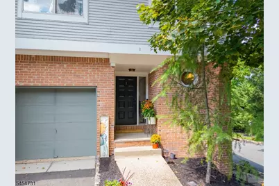 1 Mt Vernon Square, Verona Twp., NJ 07044 - Photo 2