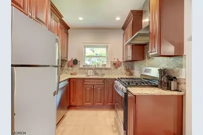 285 Claremont Ave #2, Montclair, NJ 07042 - Photo 6