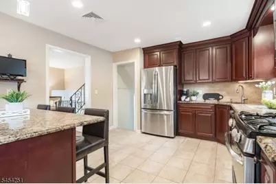 49 Country Club Ln, Springfield, NJ 07081 - Photo 12