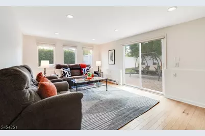 49 Country Club Ln, Springfield, NJ 07081 - Photo 18