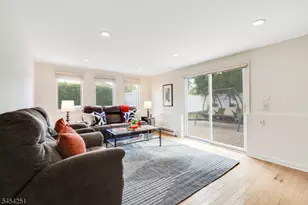 49 Country Club Ln, Springfield, NJ 07081 - Photo 18