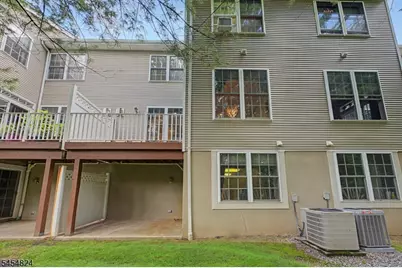 214 Levinberg Ln #214, Wayne Twp., NJ 07470 - Photo 4